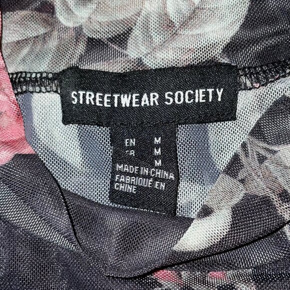 🎉 Bundle Deal: 4 for $20! 🎉 sheer floral top M - Picture 6 of 7